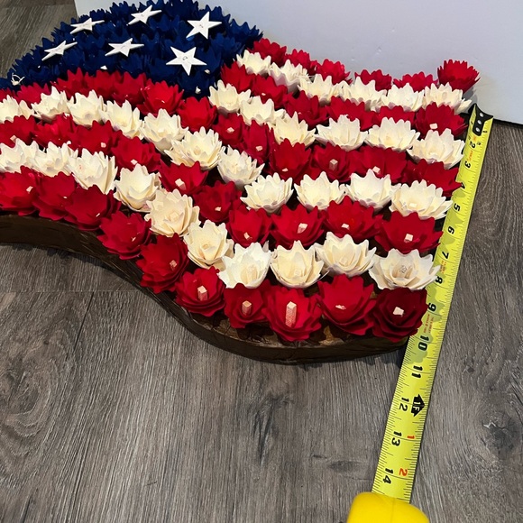 SOLD!! Beautiful Martha Stewart Wood Chip American Flag Hanging- NWT - Picture 5 of 6